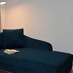 Appartement Antike & Modern Deluxe 2 Mit Terrasse *