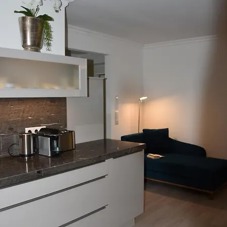 Appartement Antike & Modern Deluxe 2 Mit Terrasse *