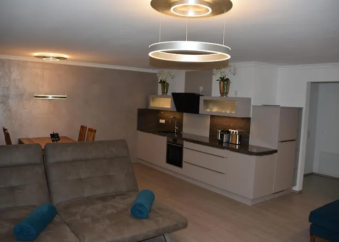 Apartament Antike & Modern Deluxe 2 Mit Terrasse *